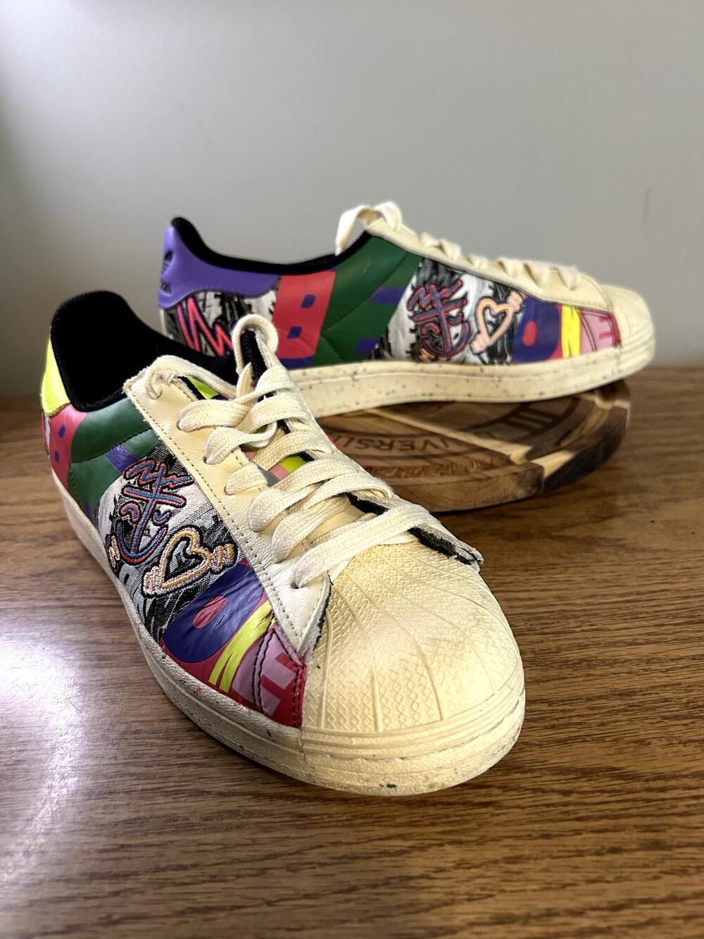 Kris Andrew Small x adidas Superstar 'Pride' size 7